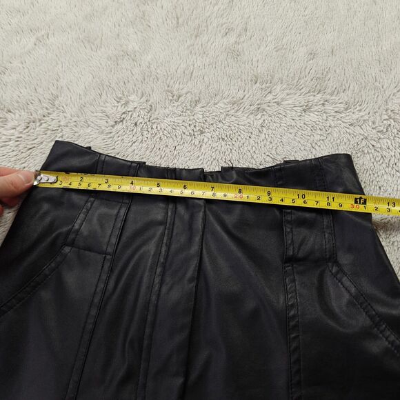 PrettyLittleThing Faux Leather Pants Women's 4 US Black High Waist Straight Leg - Picture 7 of 10